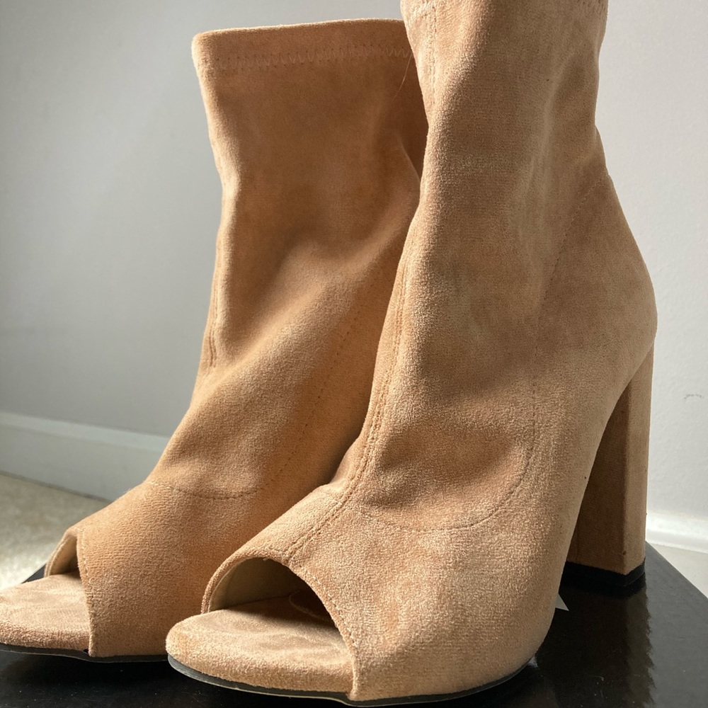 Peep Toe Chunky Heeled Suede Ankle Boots